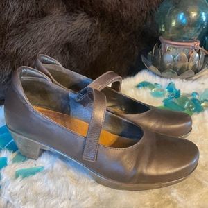 Naot shoes 39 (4622W)
